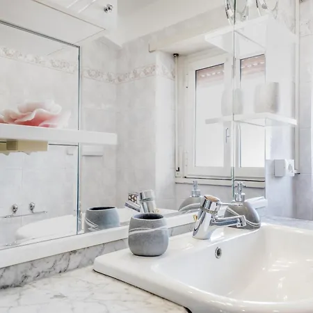 Tuscolana Sunset Apartment Rom